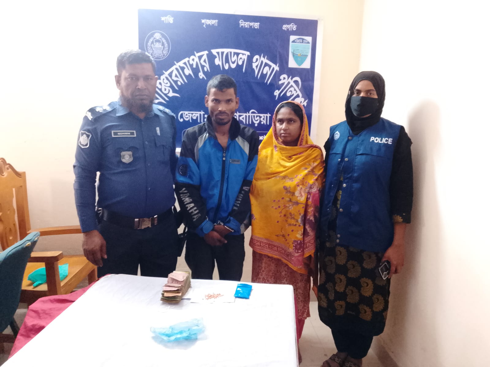 বাঞ্ছারামপুরে ১৩০ পিস ইয়াবাসহ পুলিশের জালে “ডিজে নজু ও পারুল”