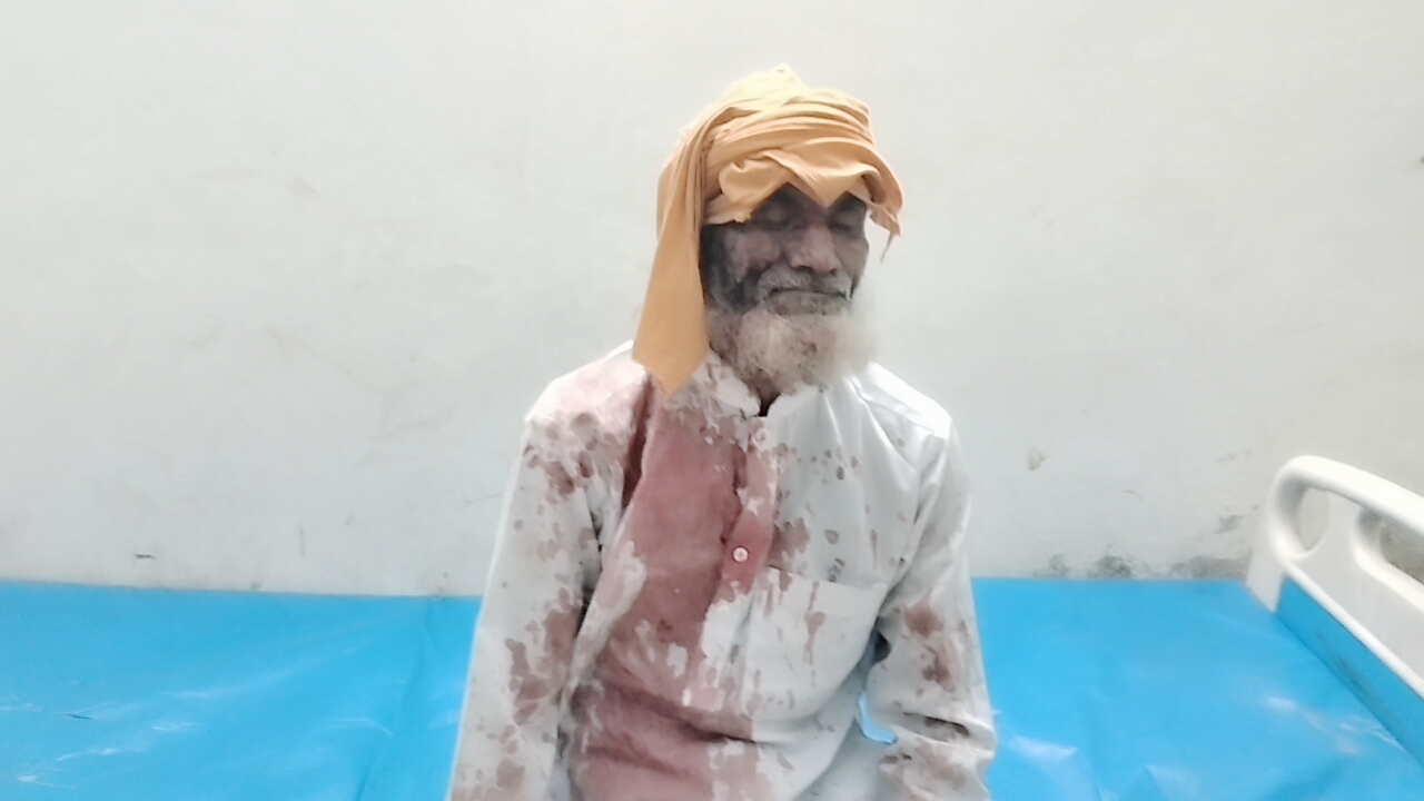 মেয়ের শশুরবাড়ীতে হামলার শিকার হলেন দুর্গাপুরের কুদ্দুস মিয়া ও তার দুই ছেলে